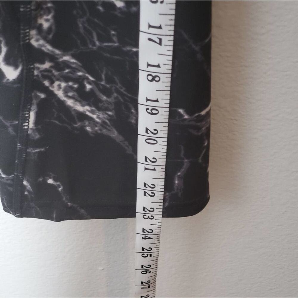 High Rise Compression Pocket Active Leggings Plus - image 4